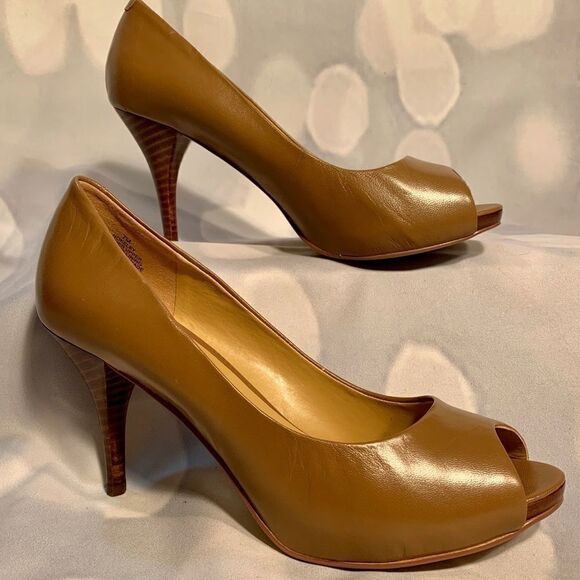 BEIGE NINE WEST OPEN TOE STACKED HEEL SIZE 7 - Picture 1 of 6